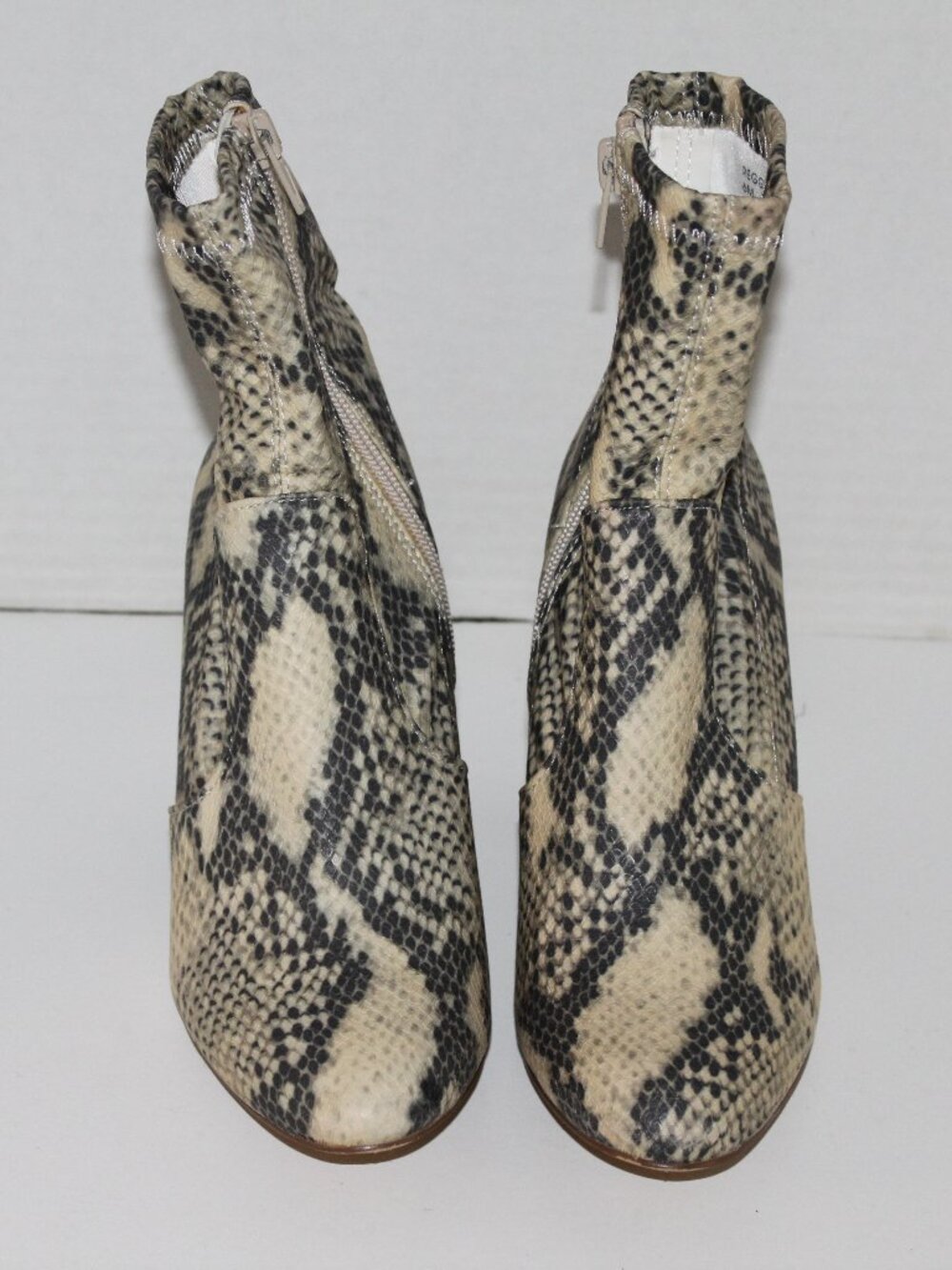 Steve Madden Reggie Boots 6M